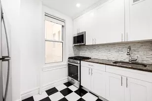 25 W 64th St, New York, NY 10023 - Photo 2