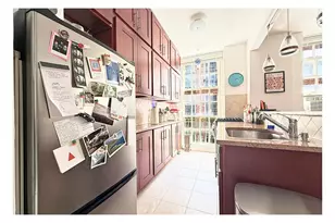 516 E 78th St, New York City, NY 10075 - Photo 2