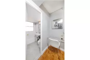 230 E 79th St, New York, NY 10021 - Photo 4