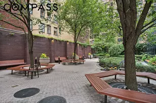 415 E 54th St, New York City, NY 10022 - Photo 8