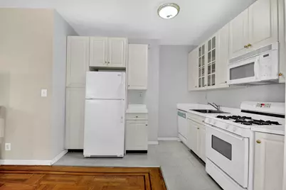 7101 Shore Road #3A, New York City, NY 11209 - Photo 2