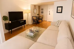 240 E 55th St, New York City, NY 10022 - Photo 4