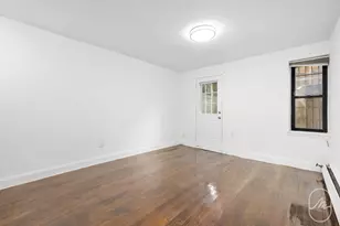 456 W 22nd St, New York, NY 10011 - Photo 2