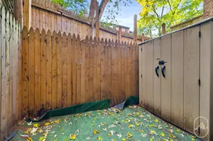 456 W 22nd St, New York, NY 10011 - Photo 6