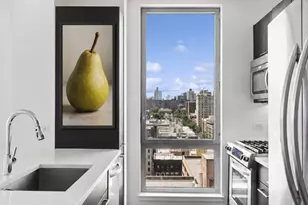 321 W 110th St, New York City, NY 10026 - Photo 4