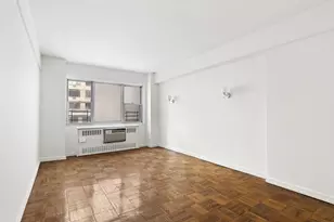 333 E 46th St, New York City, NY 10017 - Photo 8