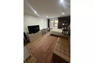 212 E 83rd St, New York, NY 10028 - Photo 1