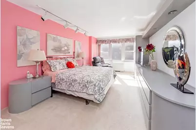 75 E End Avenue #9H, New York City, NY 10028 - Photo 2