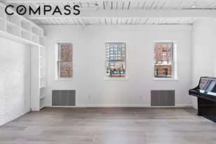 128 W 70th St, New York City, NY 10023 - Photo 8