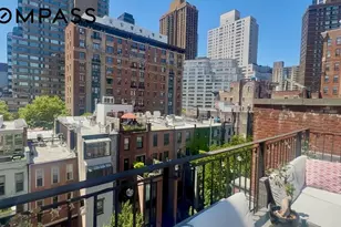 128 W 70th St, New York City, NY 10023 - Photo 2