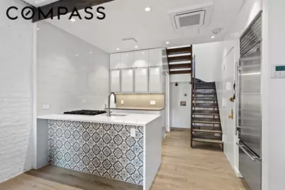 128 W 70th Street #10, New York City, NY 10023 - Photo 10
