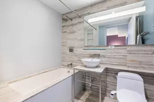 322 W 57th St, New York City, NY 10019 - Photo 6
