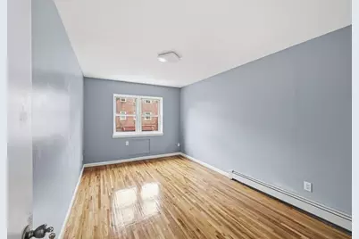 1068 E 86th Street, New York City, NY 11236 - Photo 4
