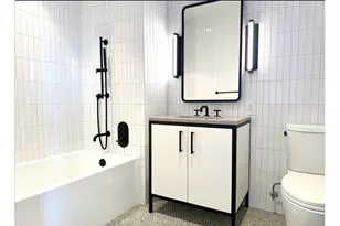29 Huron St, New York City, NY 11222 - Photo 4