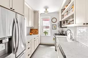 25 Plaza St W, New York City, NY 11217 - Photo 4