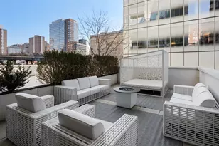 524 W 19th St, New York, NY 10011 - Photo 2