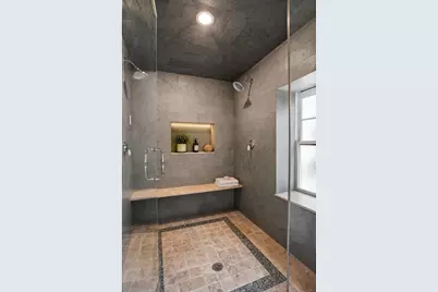 1094 Park Place, New York City, NY 11213 - Photo 20