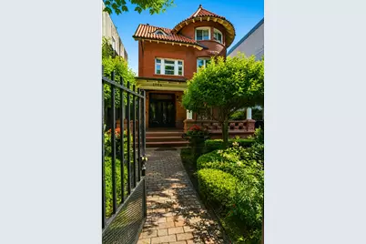 1094 Park Place, New York City, NY 11213 - Photo 2