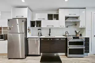 362 Hancock St, New York City, NY 11216 - Photo 2