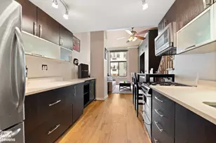 310 E 23rd St, New York City, NY 10010 - Photo 2