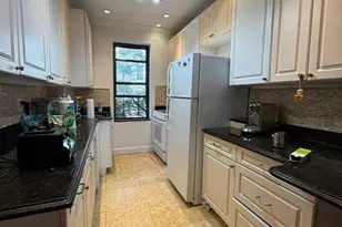 172 E 91st St, New York City, NY 10128 - Photo 1
