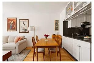 333 W 21st St, New York City, NY 10011 - Photo 2