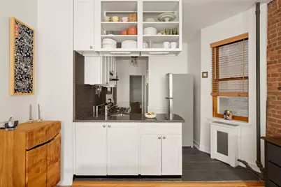 333 W 21st Street #1FE, New York City, NY 10011 - Photo 4