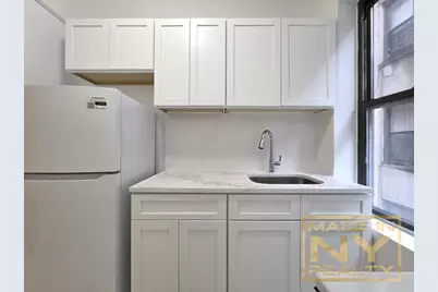 45-14 39th Place #1, New York City, NY 11104 - Photo 2