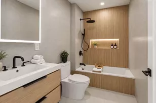 371 Hawthorne St, New York City, NY 11225 - Photo 6