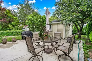 68-37 Nansen St, New York City, NY 11375 - Photo 32