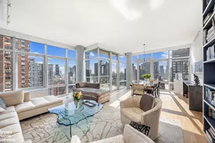 310 E 53rd St, New York City, NY 10022 - Photo 1