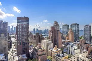 310 E 53rd St, New York City, NY 10022 - Photo 10
