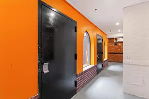 407 W 39th St, New York City, NY 10018 - Photo 10
