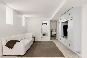 1633 Carroll St, Brooklyn, NY 11213 - Photo 2