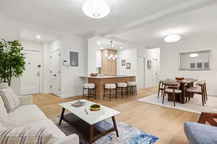 119 W 71st St, New York City, NY 10023 - Photo 2