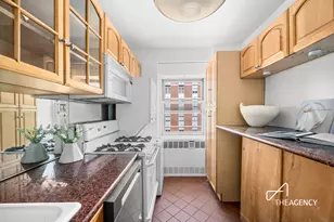 150 E 77th St, New York, NY 10075 - Photo 10