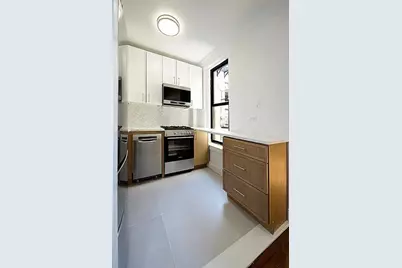 319 W 18th Street #5-K, New York City, NY 10011 - Photo 6
