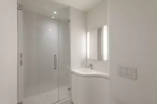 524 W 19th St, New York, NY 10011 - Photo 12