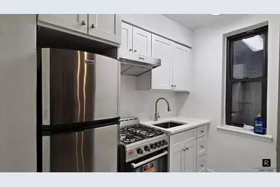46 W 65th Street #3-D, New York City, NY 10023 - Photo 4
