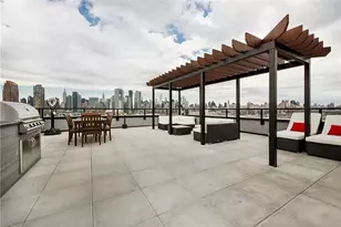 13-33 Jackson Ave, New York City, NY 11101 - Photo 8