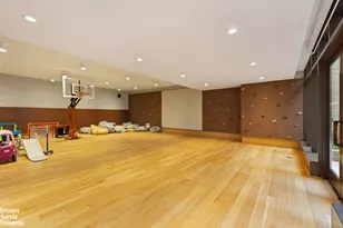 269 W 87th St, New York City, NY 10024 - Photo 16