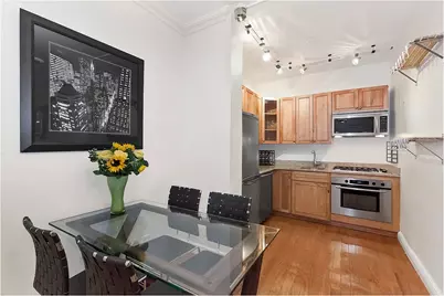 16 W 16th Street #1UN, New York City, NY 10011 - Photo 2