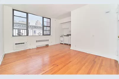 400 W 45th Street #5B, New York City, NY 10036 - Photo 4