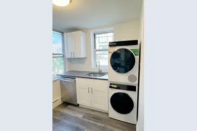 530 Driggs Avenue #2L, Brooklyn, NY 11211 - Photo 2
