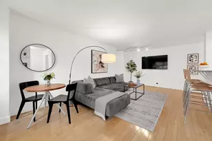 303 W 66th St, New York City, NY 10023 - Photo 4