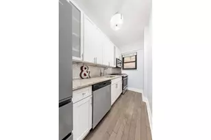 200 E 36th St, New York City, NY 10016 - Photo 4