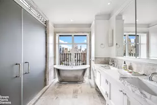 132A E 65th St, New York City, NY 10065 - Photo 12