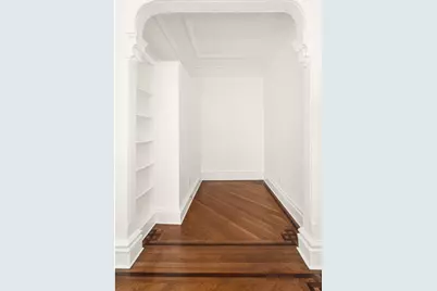 129 E 17th Street #5, New York, NY 10003 - Photo 2