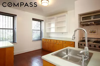 442 W 44th Street, New York, NY 10036 - Photo 12