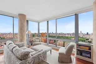 111 W 67th St, New York City, NY 10023 - Photo 4
